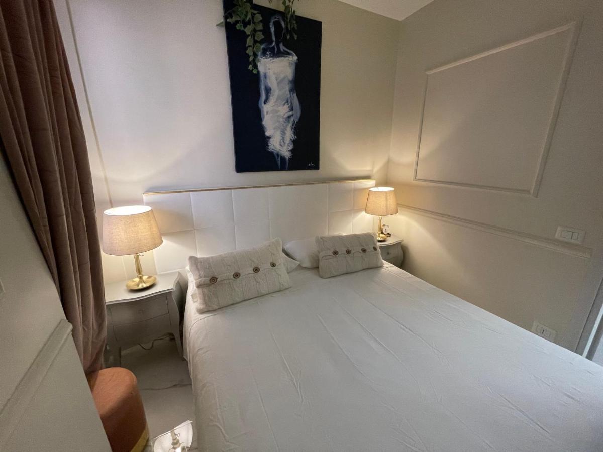 Spanish Steps Glamour & Sauna Luxury Apartment **** Roma Exterior foto